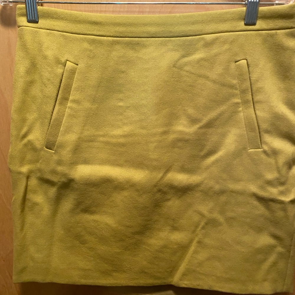 NWOT J CREW wool mini skirt